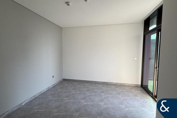 Studio | Unfurnished | Modern Finishes